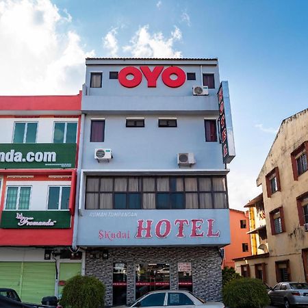 Skudai Hotel Ngoại thất bức ảnh