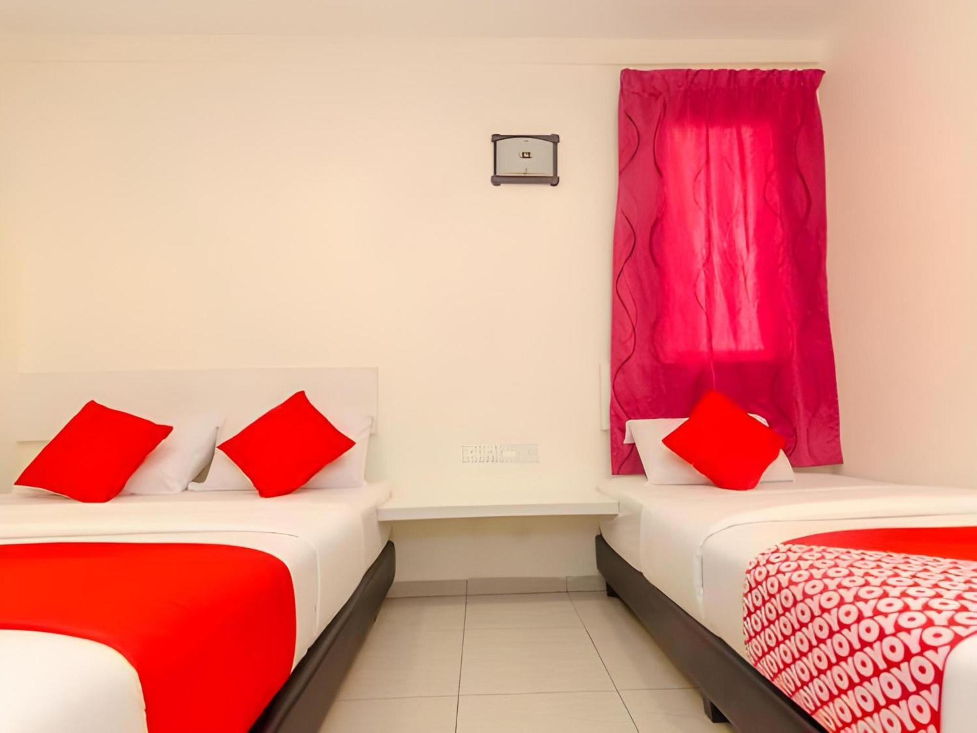 Skudai Hotel Ngoại thất bức ảnh