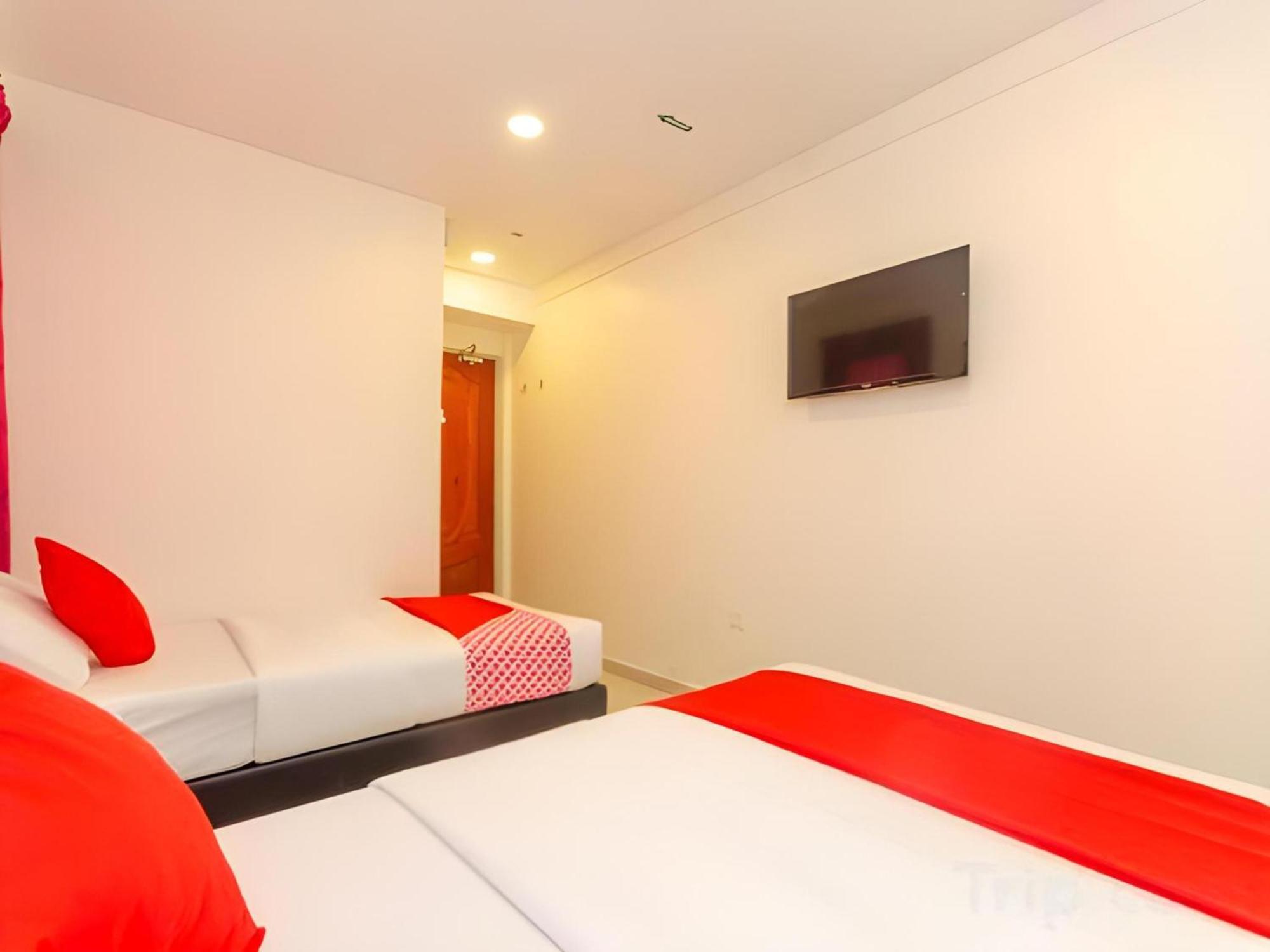 Skudai Hotel Ngoại thất bức ảnh