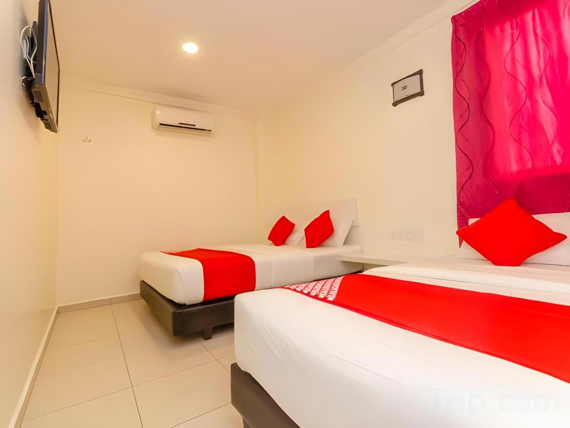 Skudai Hotel Ngoại thất bức ảnh