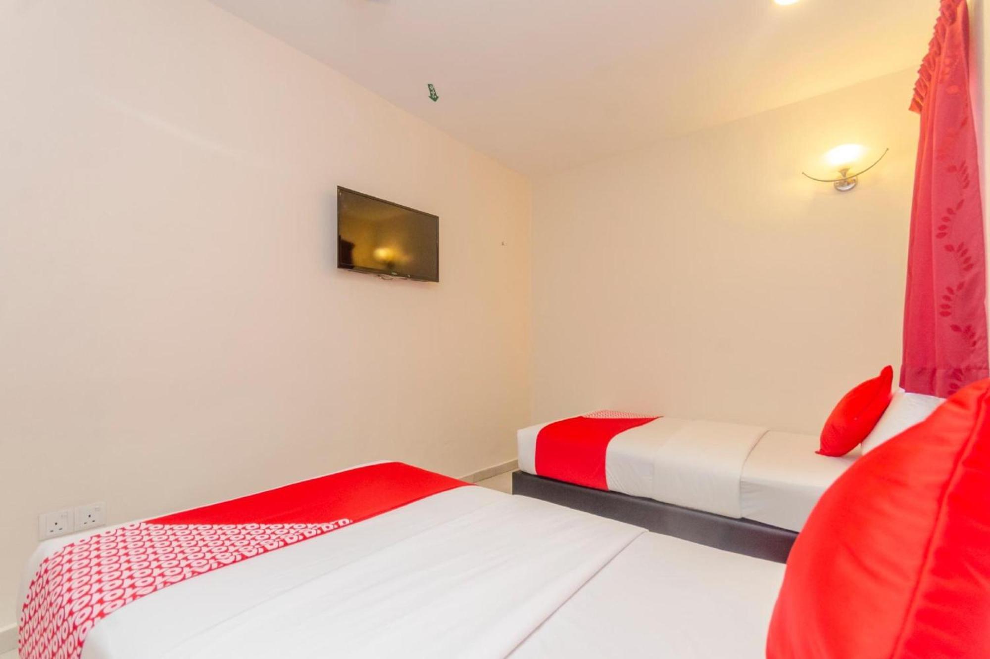 Skudai Hotel Ngoại thất bức ảnh