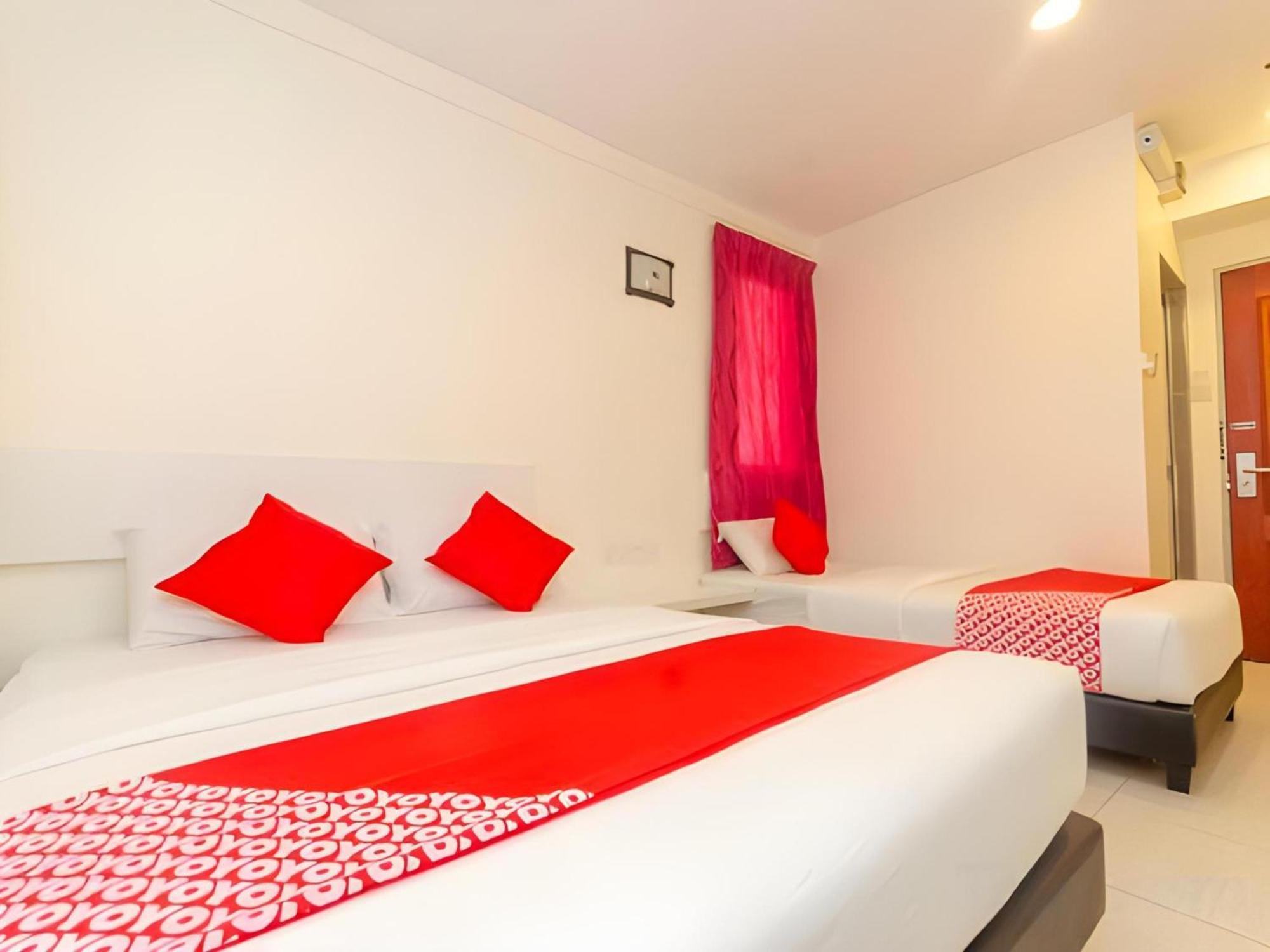 Skudai Hotel Ngoại thất bức ảnh