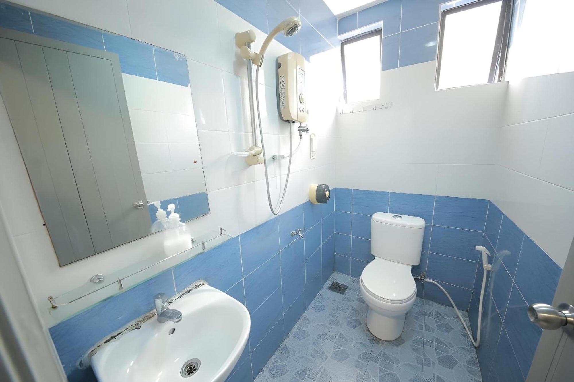 Skudai Hotel Ngoại thất bức ảnh