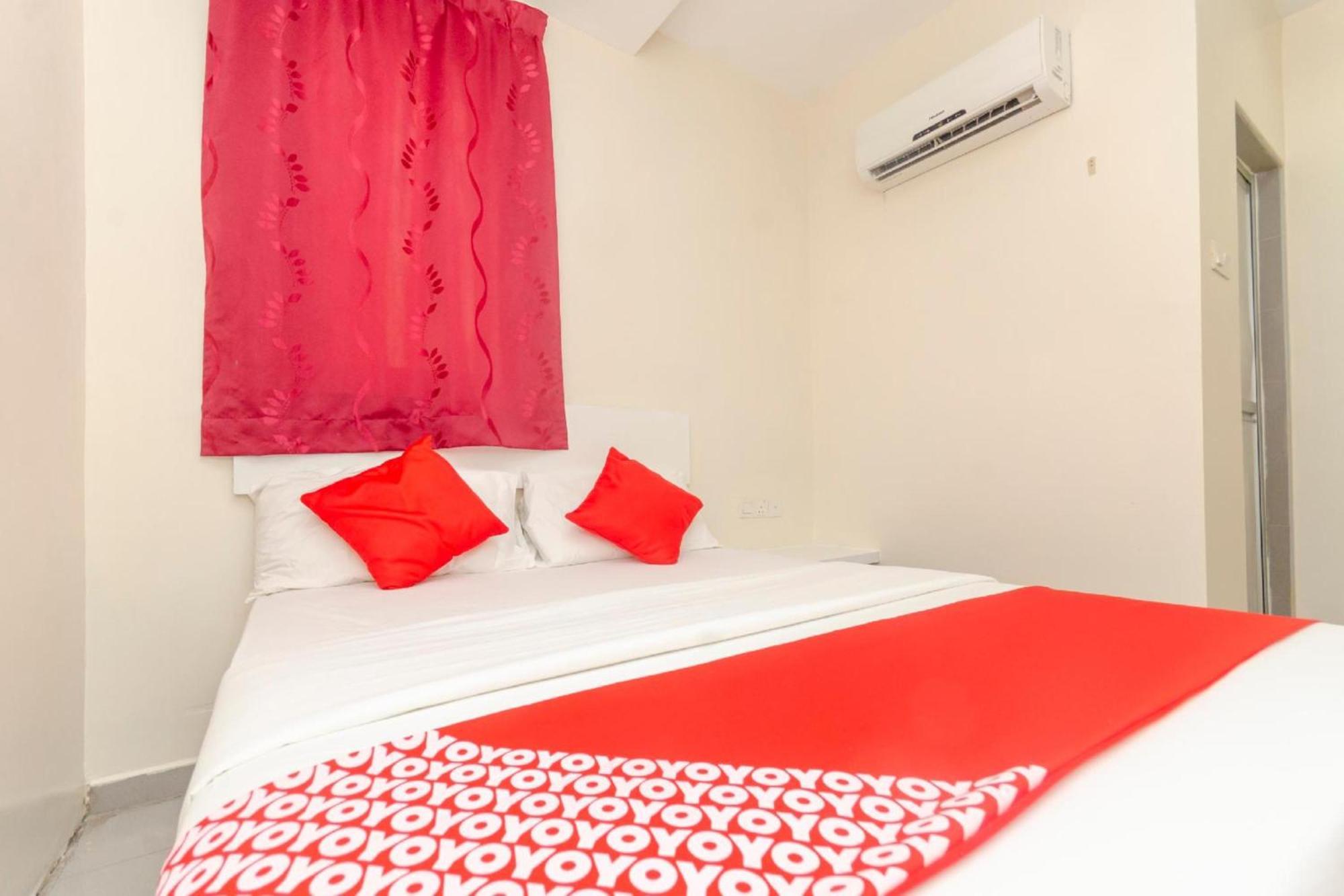 Skudai Hotel Ngoại thất bức ảnh