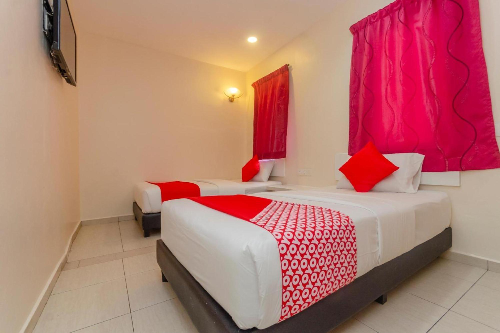 Skudai Hotel Ngoại thất bức ảnh