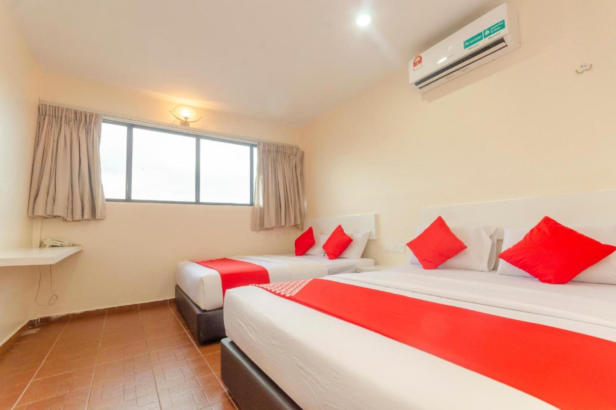 Skudai Hotel Ngoại thất bức ảnh